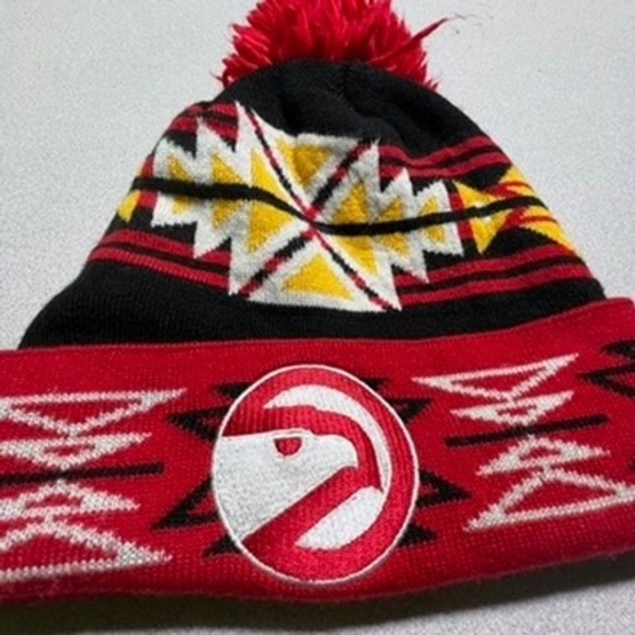 Mitchell & Ness Atlanta Hawks Beanie Red Black Yellow Geometric Pom Hat KN50Z - Picture 5 of 9